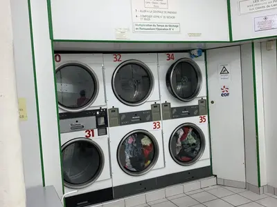 Laverie automatique - Photo 2