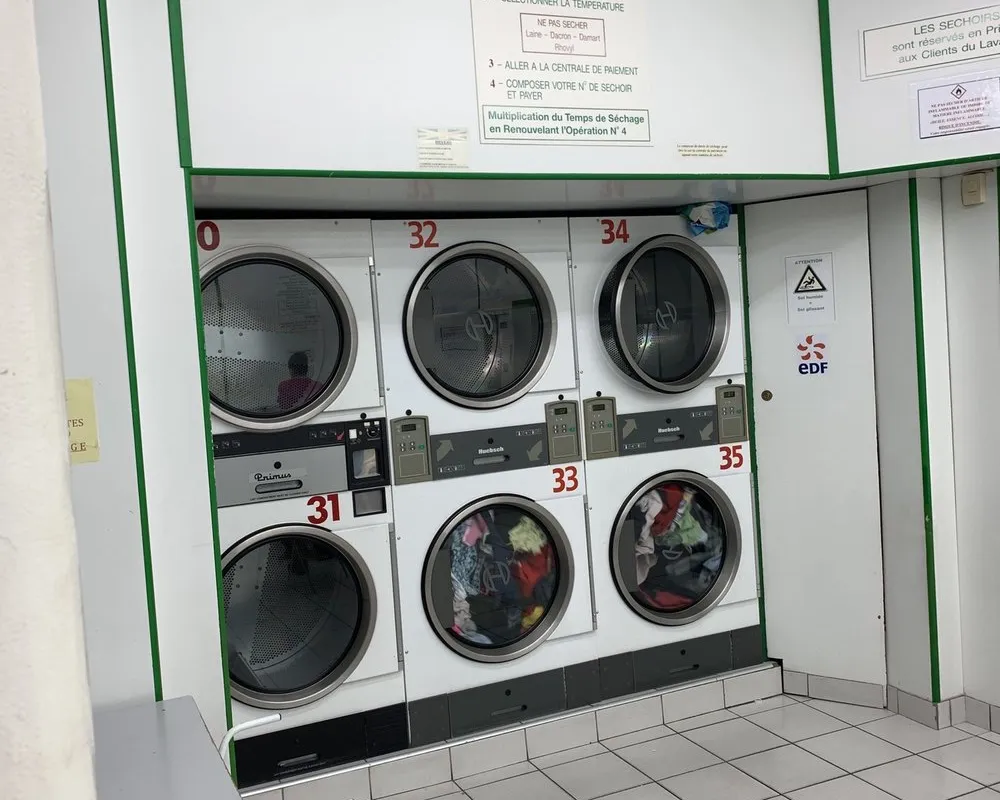 Laverie automatique - Photo 2