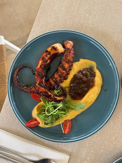 Pescada - Photo 4