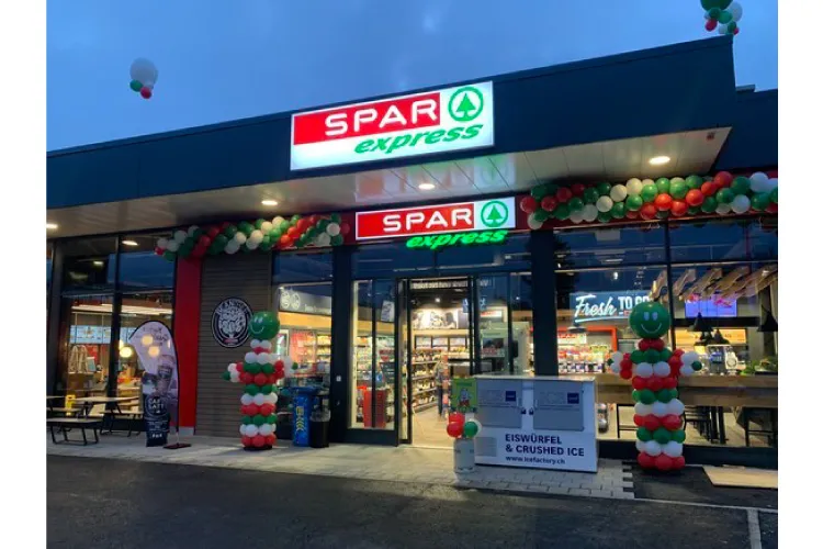 Spar - Main photo