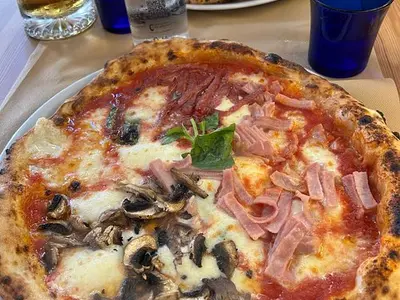 Pizzeria Vera Napoli - Photo 2