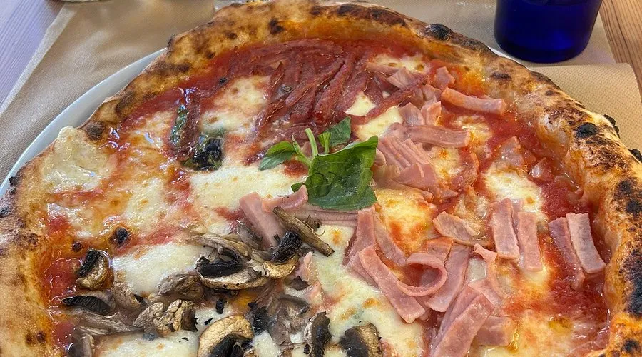 Pizzeria Vera Napoli - Photo 1