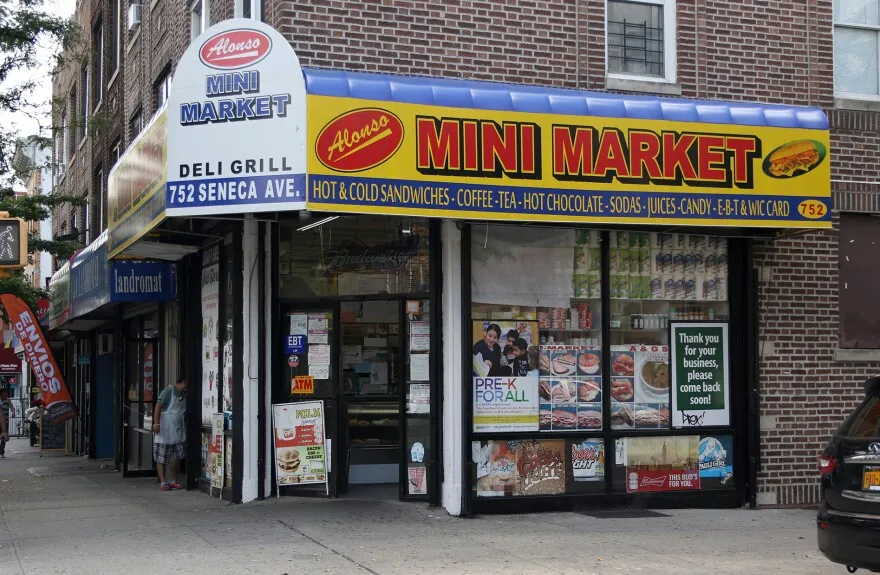 Mini market - Photo 3