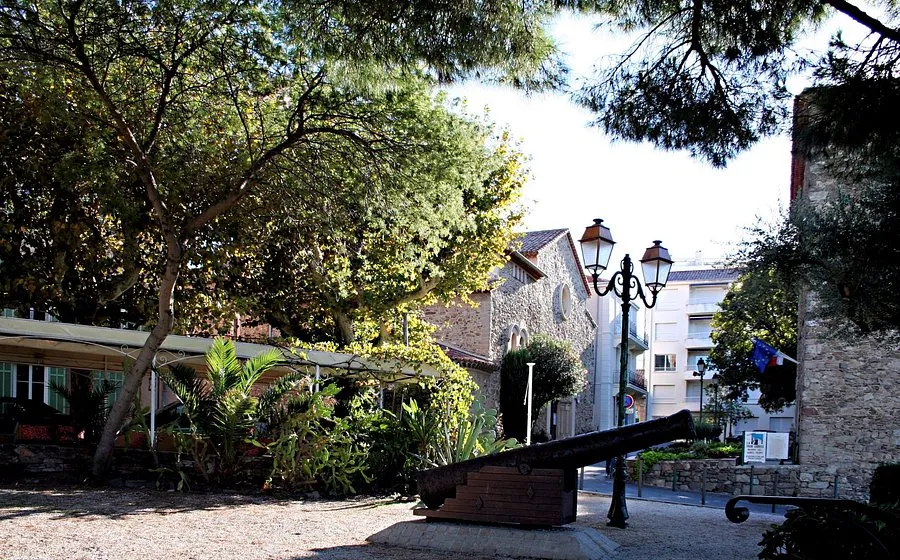 La Tour Carrée - Photo 2