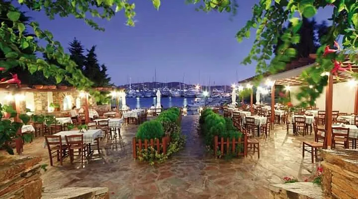 Limanaki - Photo 1