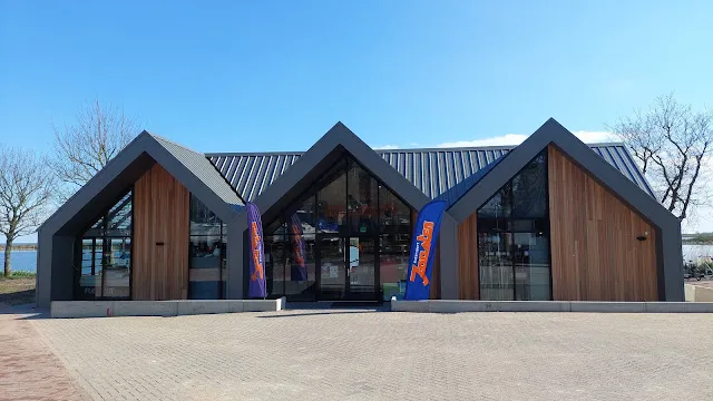The Harbour Market - Photo 2