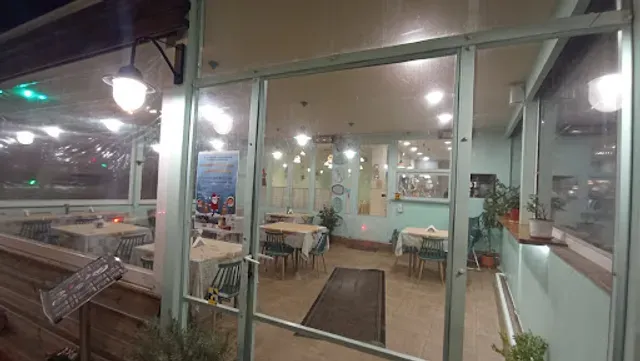 Grill House - Photo 2