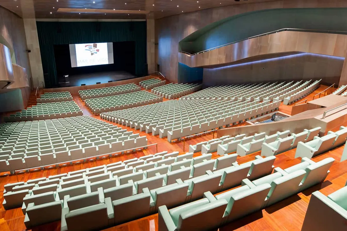 Auditorio Pazo de Congresos do Mar de Vigo - Photo 4