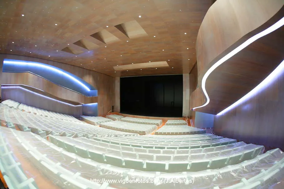 Auditorio Pazo de Congresos do Mar de Vigo - Photo 3