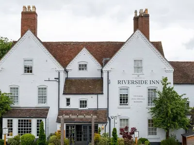 The Riverside Bar and Restaurant - Photo 3