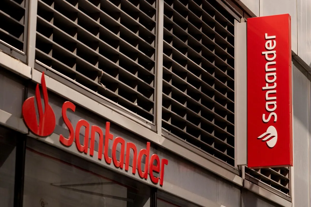 Banco Santander - Photo 1