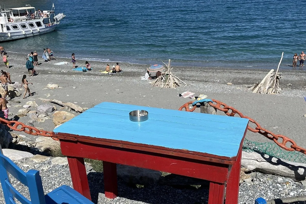 Kastro Beach Taverna - Photo 2