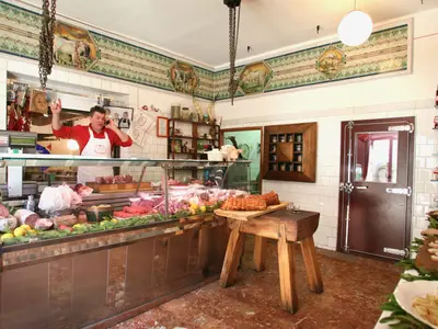Petros - Photo 2