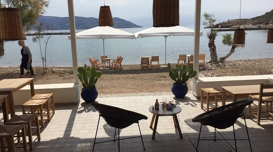 The Salt Flats Rendezvous Cafe-Snack Bar - Photo 1