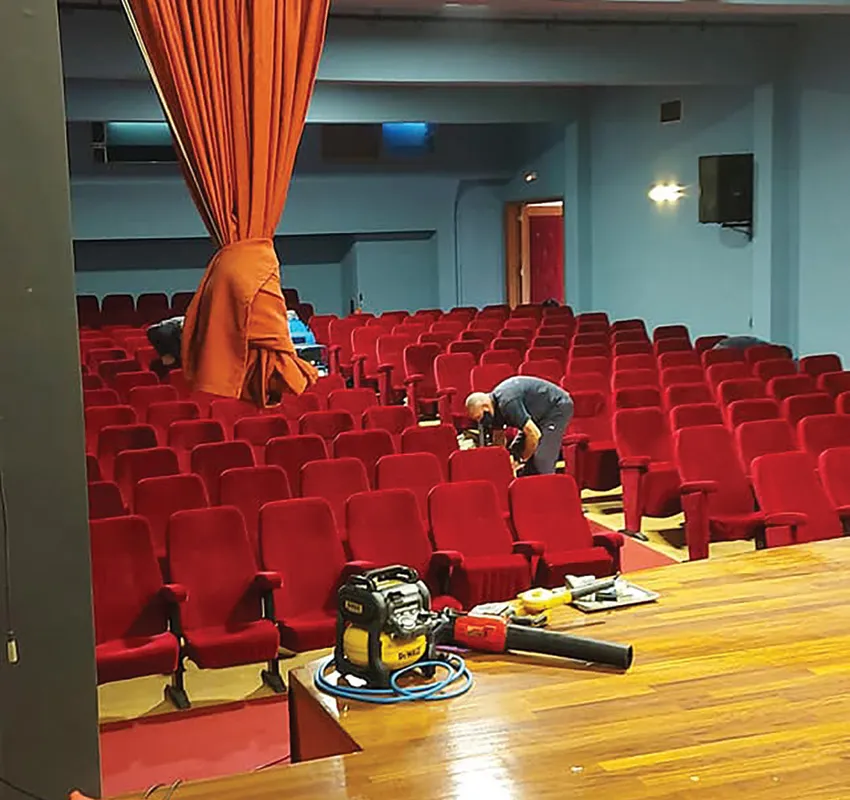 Municipal Theatre of Vari - Photo 3