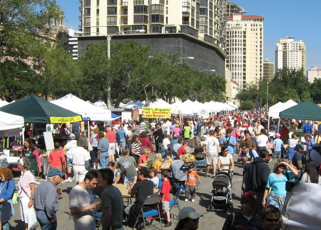 Saint Petersburg Saturday Morning Market - Photo 2