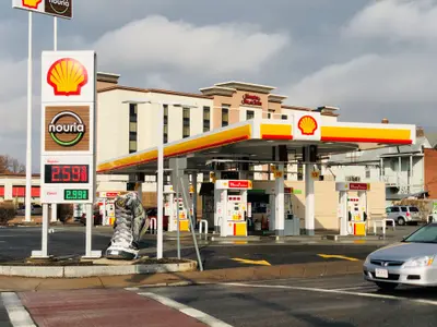 SHELL - Photo 1
