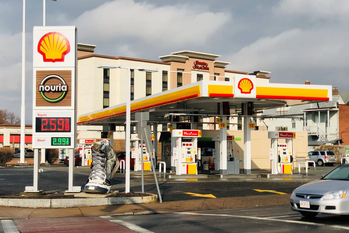SHELL - Photo 1