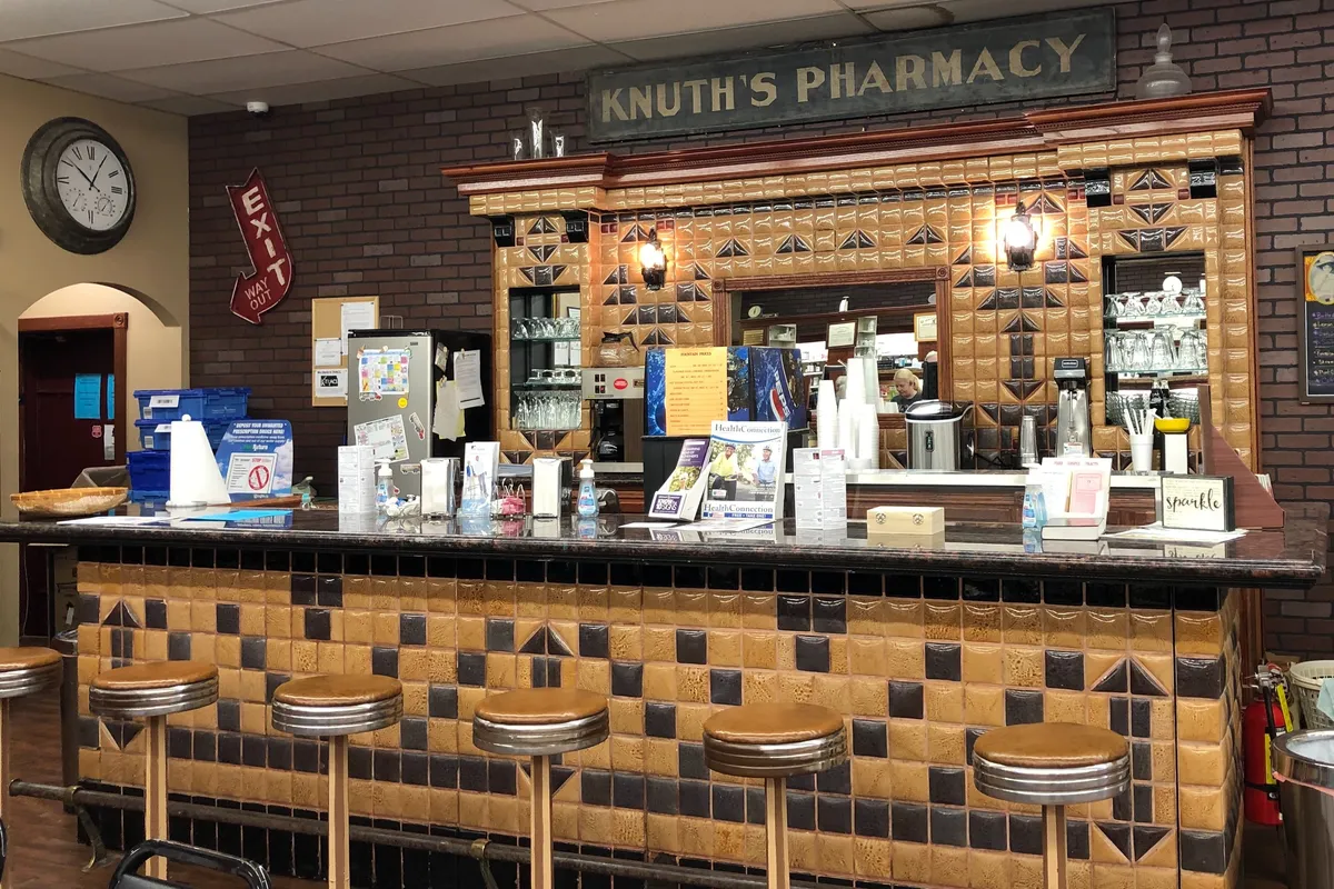 Kouriotes Konstantinos Pharmacy - Photo 4
