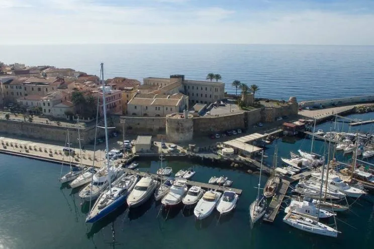 Fuel Dock - Photo 2