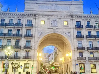 Banco Santander - Photo 3