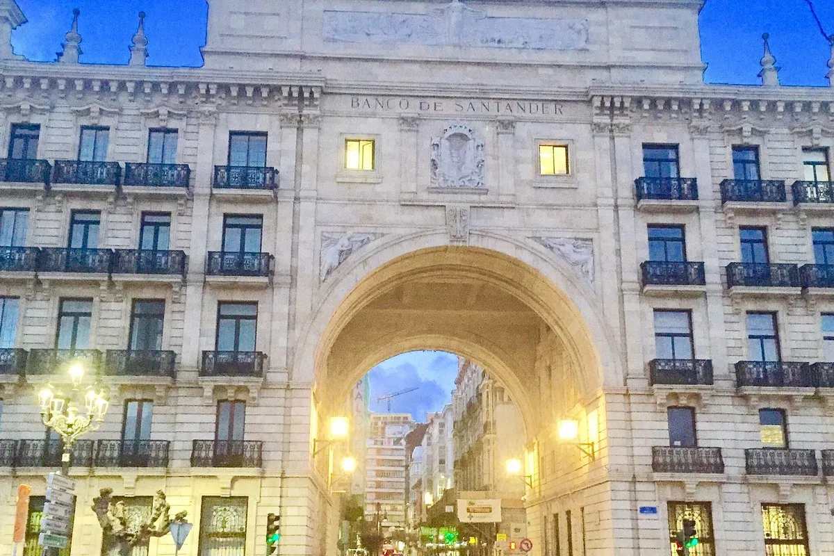 Banco Santander - Photo 3