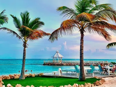 Api Beach - Photo 1