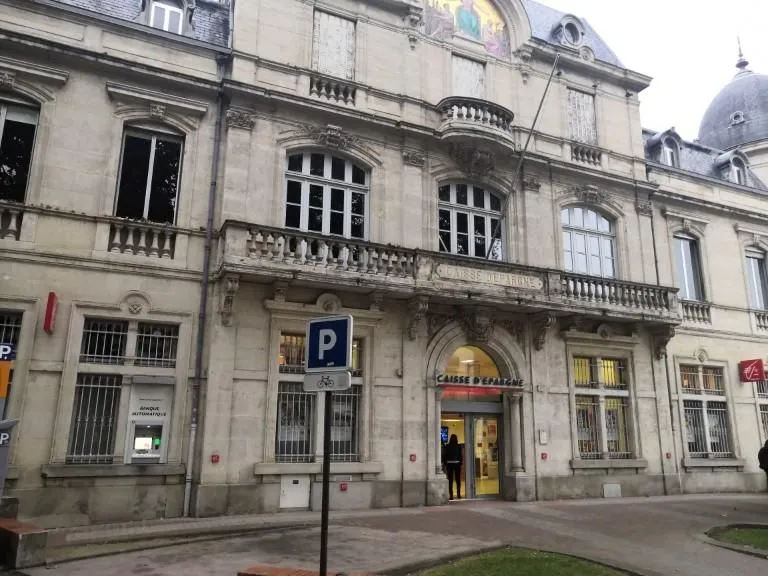 Caisse d'Épargne - Photo 1
