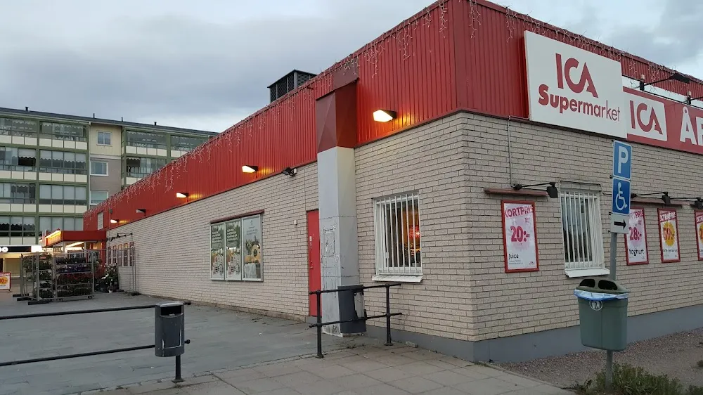ICA Supermarket - Photo 3