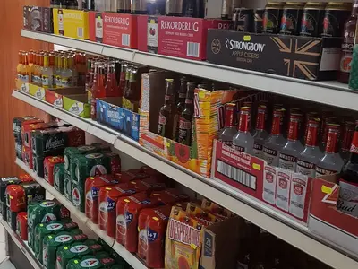 Super Market Maria - Photo 2