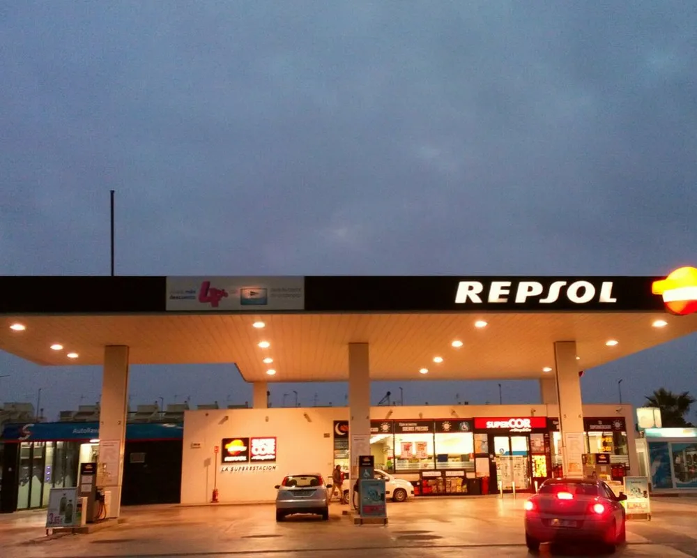 Repsol - Photo 2
