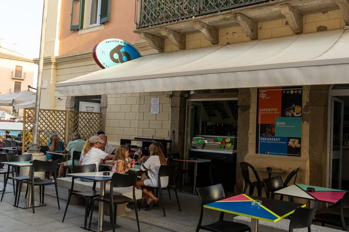 Club Bar - Photo 1