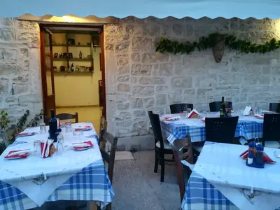 Taverna Lilas - Photo 3