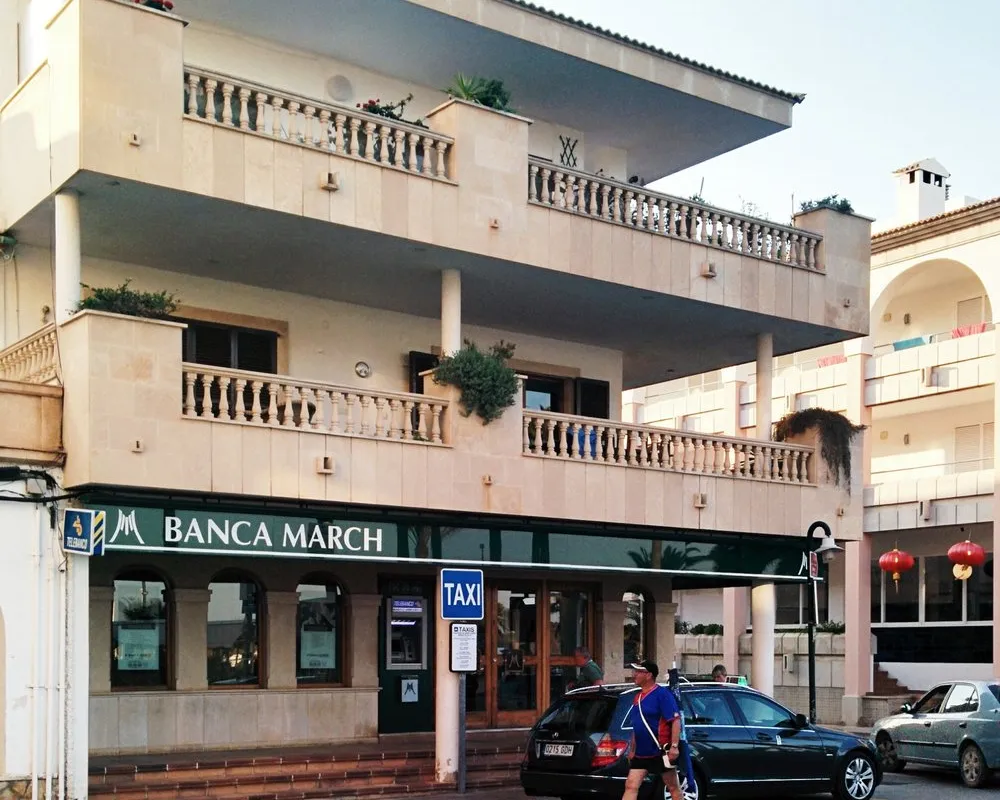 Banca March - Photo 3