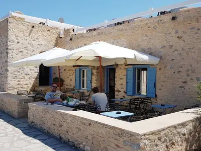Mikro Cafe - Photo 3
