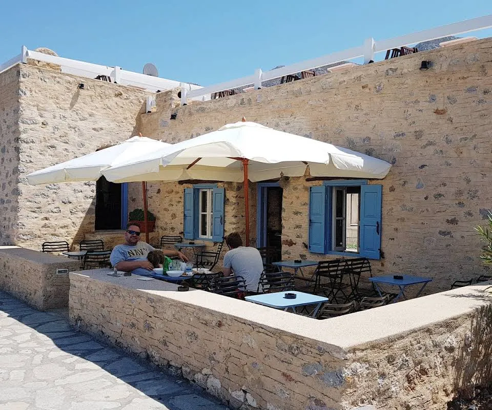 Mikro Cafe - Photo 3