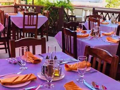 Café Cienfuegos - Photo 2