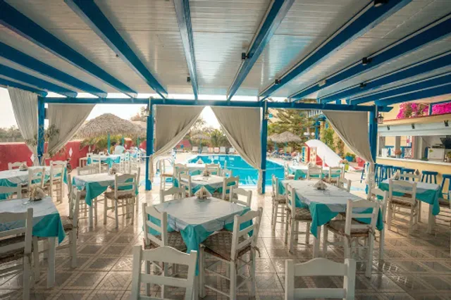 Dimitris Greek Tavern - Photo 3