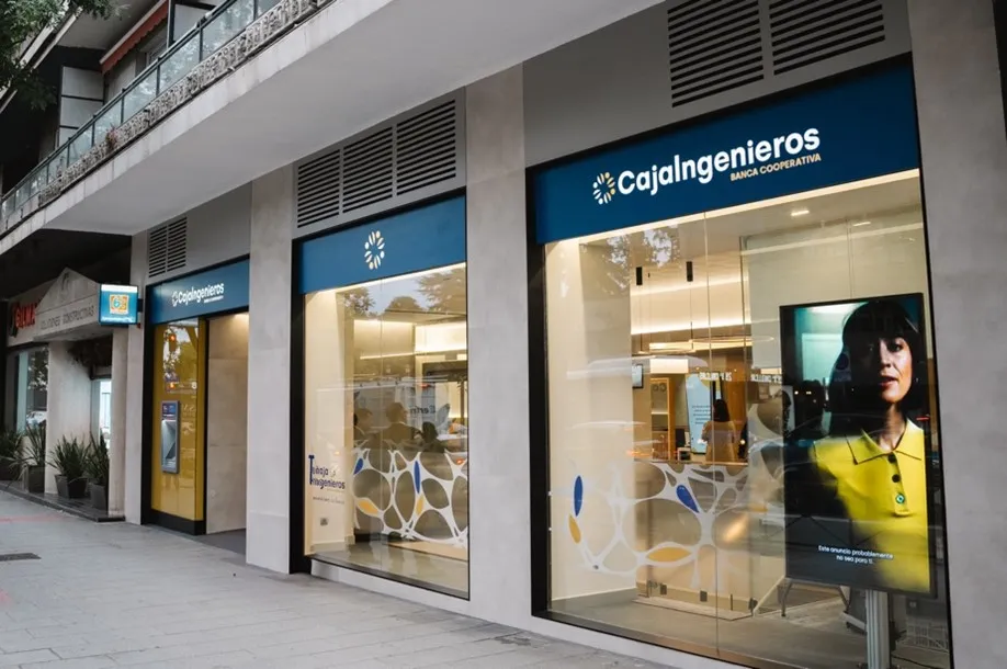 Caixa d'Enginyers - Photo 2