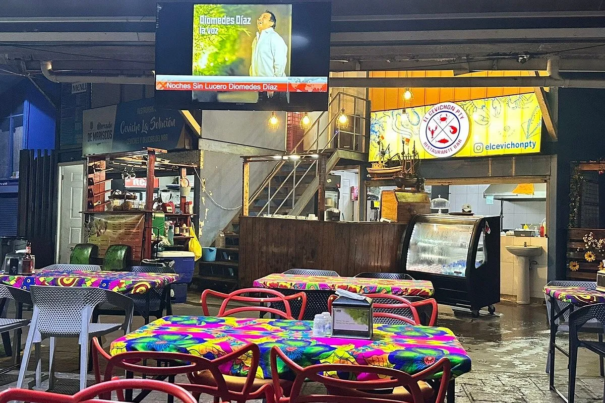 Cocktail y Ceviche Place