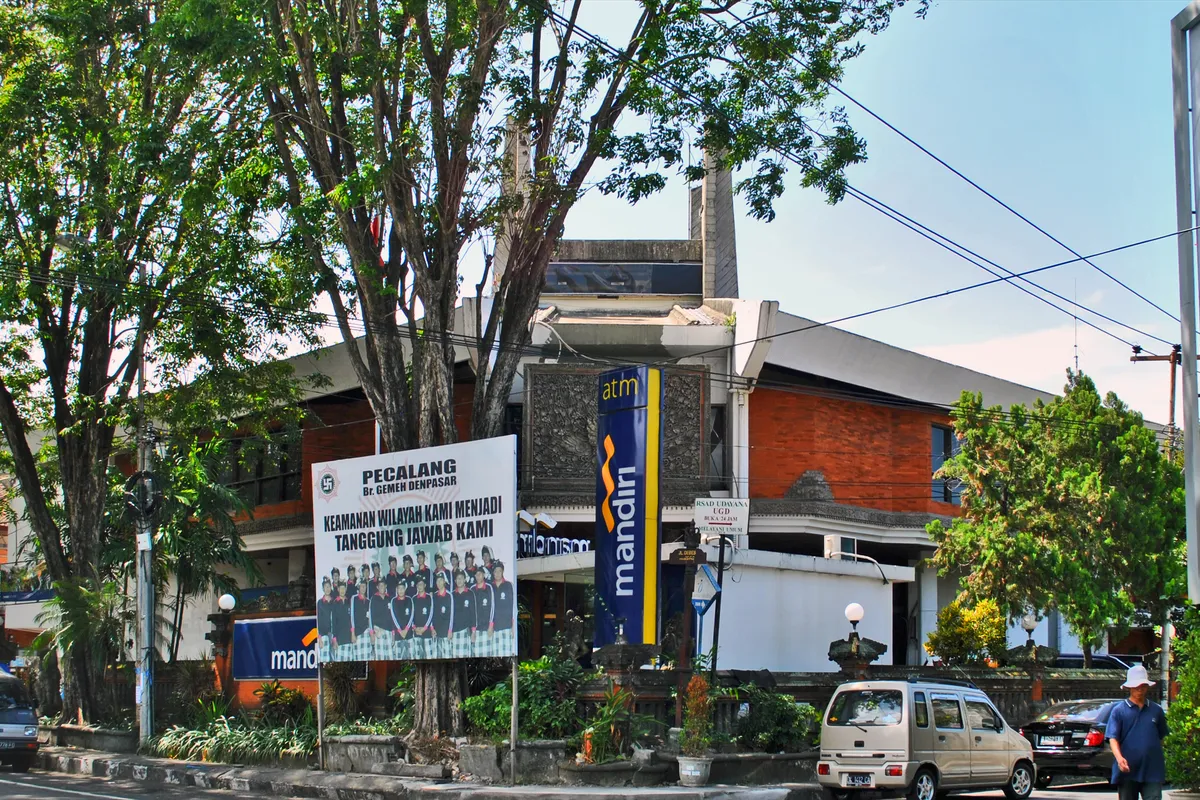 Bank Mandiri - Photo 3