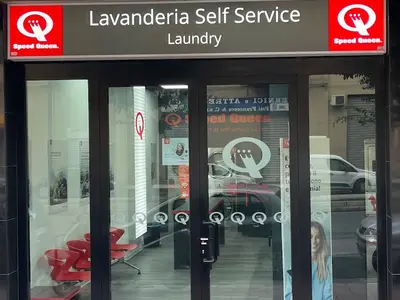 Lavanderia self service - Photo 2