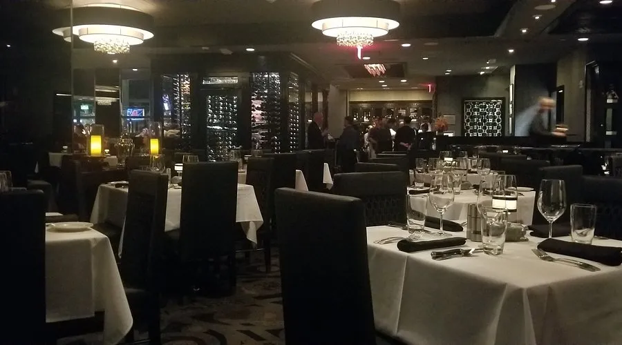 Morton's The Steakhouse - Photo 2
