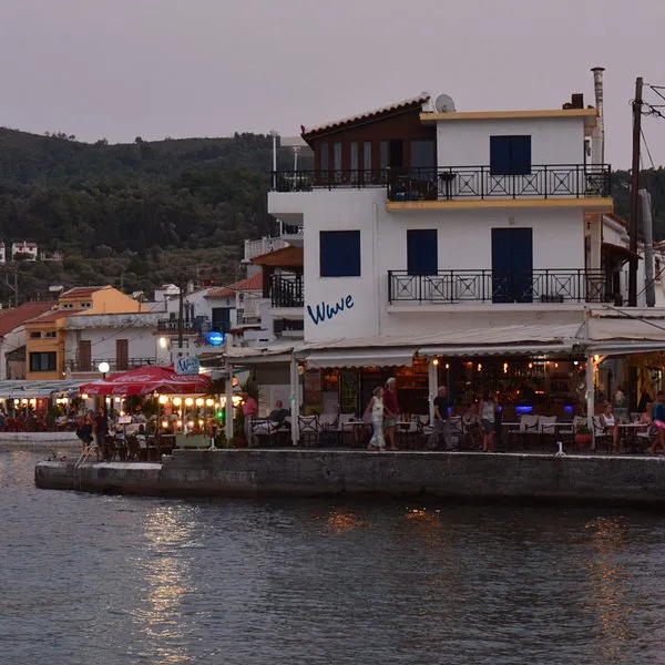 Marina Café Restaurant - Photo 1
