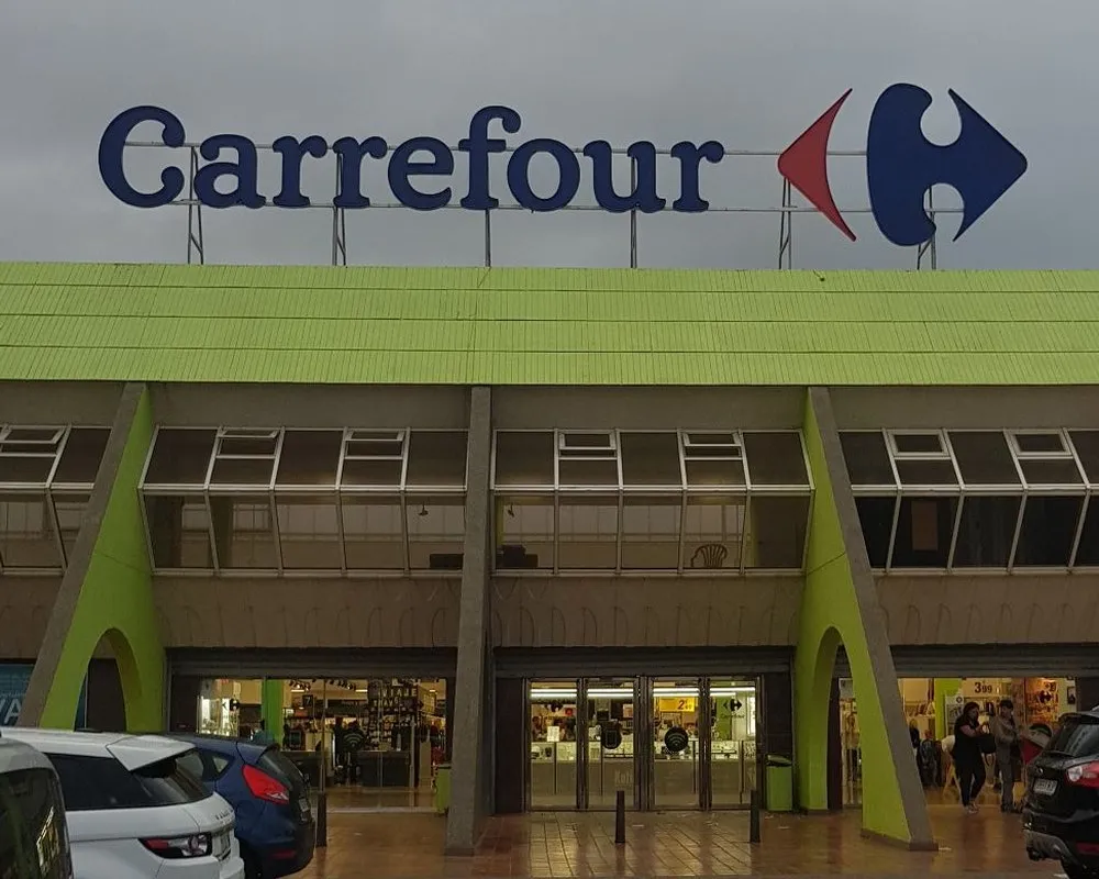 Carrefour - Main photo