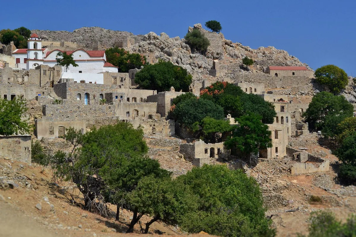 Little Village - Photo 1