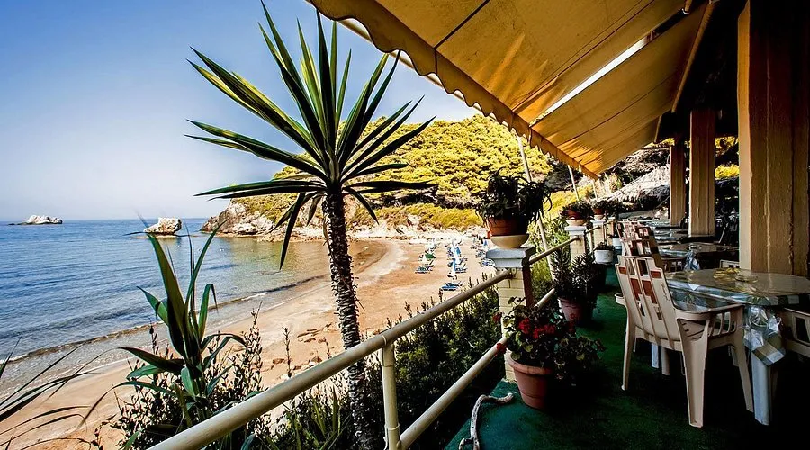 Yaliskari Taverna - Photo 1